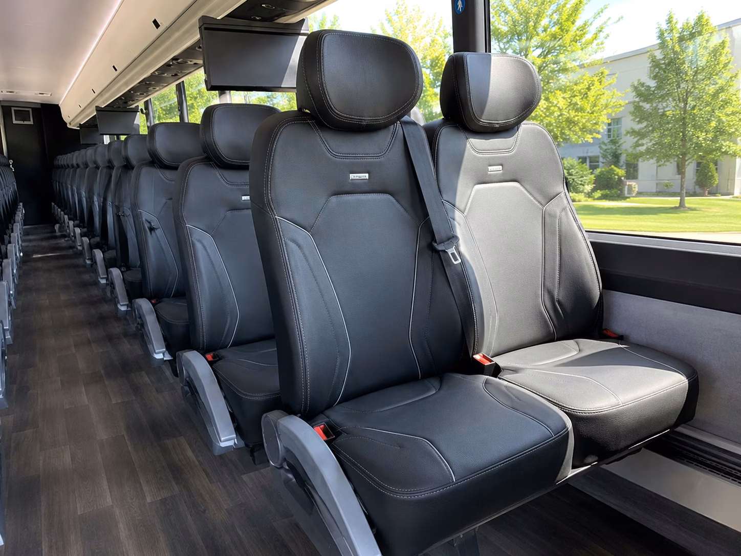 gilbert wedding shuttle buses for venues with tight parking